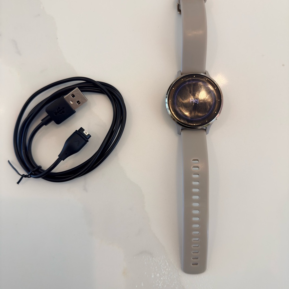Garmin Smartwatch with Gray Strap